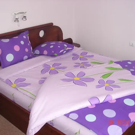 Family Iv Hotel 2*