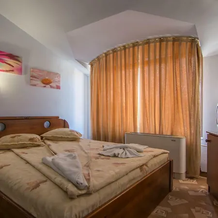 Family Iv 2* Velingrad