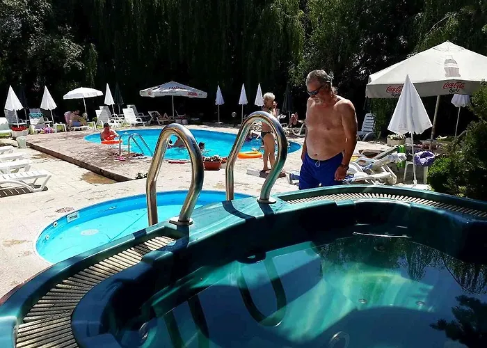 Family Iv 2* Velingrad